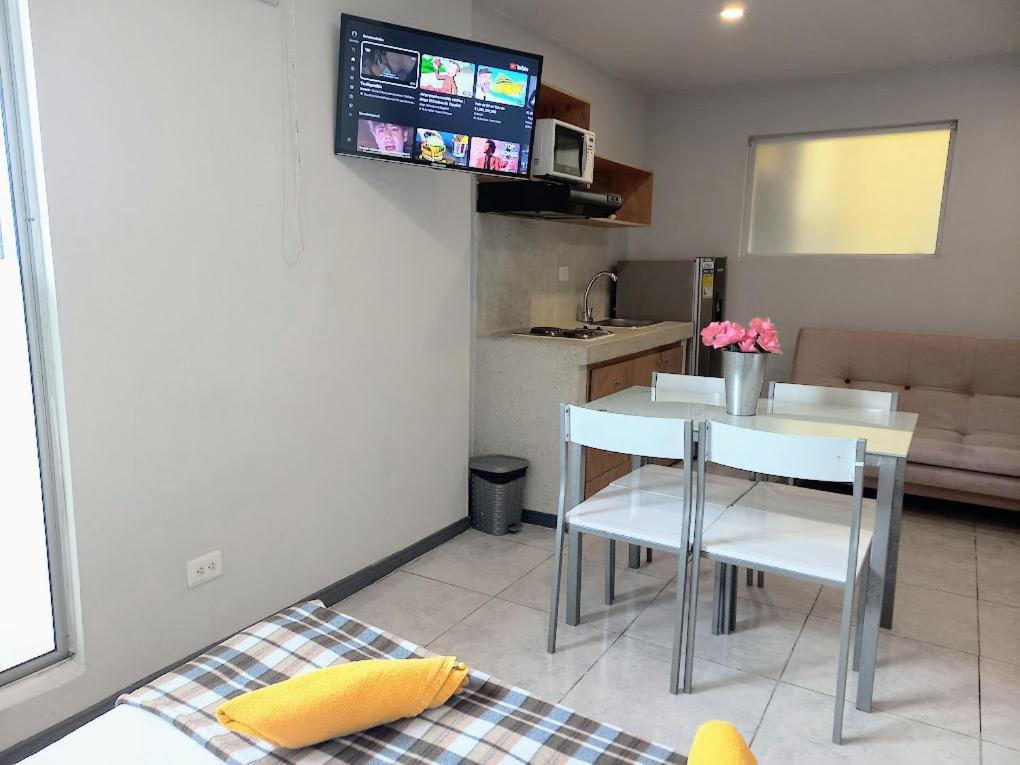 Apartasuites Bogota Campin Экстерьер фото